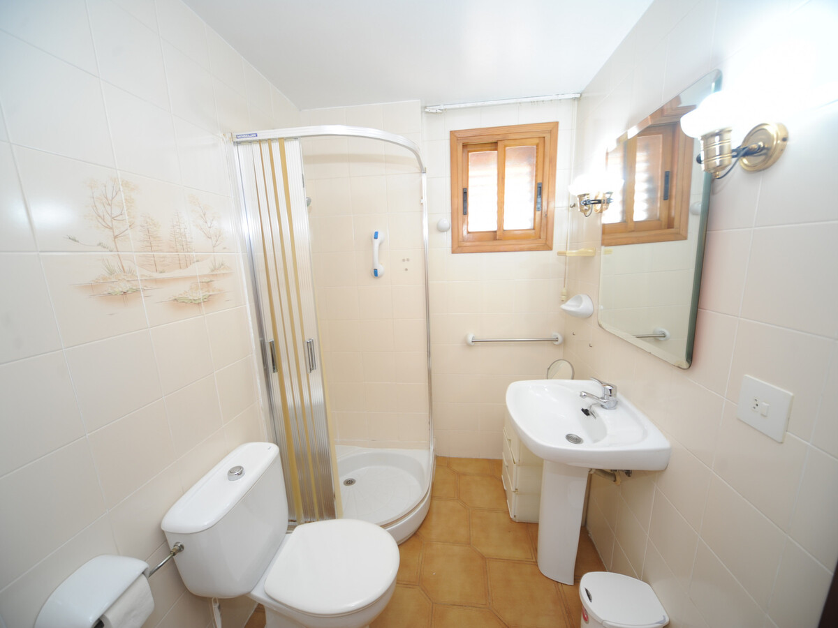 Villa 5 chambres à Benicàssim, 700m de la plage - Photo 15