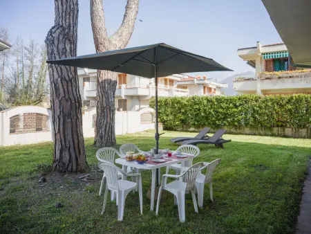 Grand Appartement 100m² avec jardin à Marina di Massa : photo 2