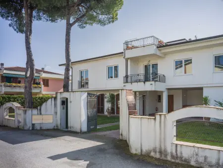 Grand Appartement 100m² avec jardin à Marina di Massa : photo 25