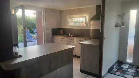 Location maison à Mécringes, Maison charmante avec piscine à Mécringes, 100 m²