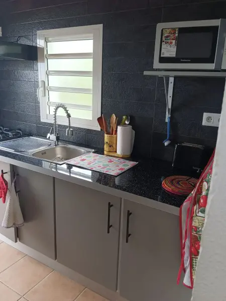 Location maison à Le Tampon, Maison coquette avec balcon au Tampon, 50 m²