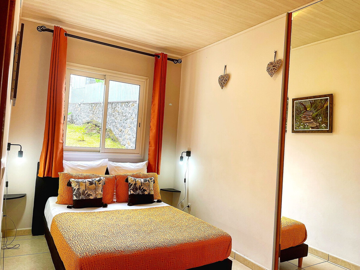 Gîte Mafate 4 pers. avec piscine chauffée et jacuzzi - Photo 5