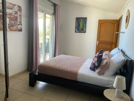 Gîte Salazie au Tampon : vue océan, terrasse, détente : photo 4