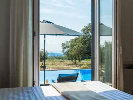 Villa Laura An : maison 4 chambres avec piscine infinity à Poreč : photo 10