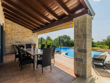 Villa Laura An : maison 4 chambres avec piscine infinity à Poreč : photo 34