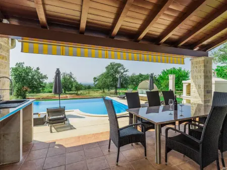 Villa Laura An : maison 4 chambres avec piscine infinity à Poreč : photo 36