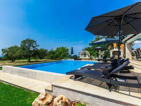 Villa Laura An : maison 4 chambres avec piscine infinity à Poreč : photo 37