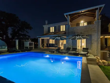 Villa Laura An : maison 4 chambres avec piscine infinity à Poreč : photo 45