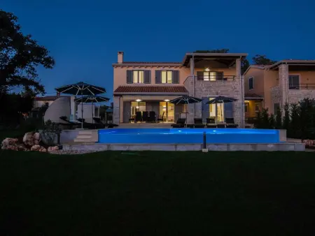 Villa Laura An : maison 4 chambres avec piscine infinity à Poreč : photo 52