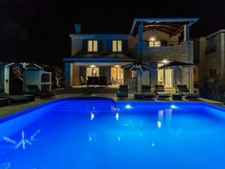 Villa Laura An : maison 4 chambres avec piscine infinity à Poreč : photo 55