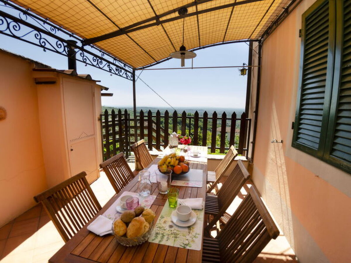 Alla Collina Del Sole – Maison Ciciana, piscine & jardin - Photo 3