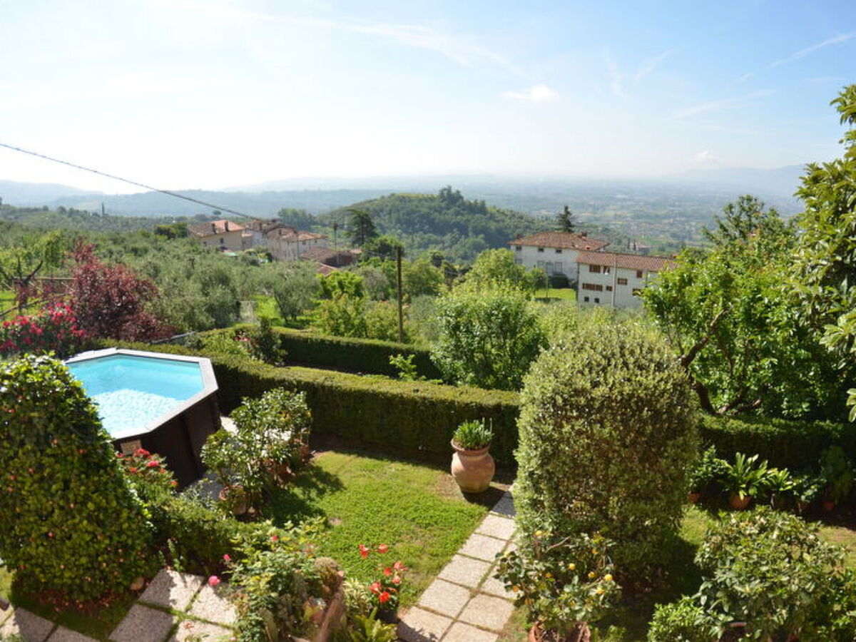 Alla Collina Del Sole – Maison Ciciana, piscine & jardin - Photo 7