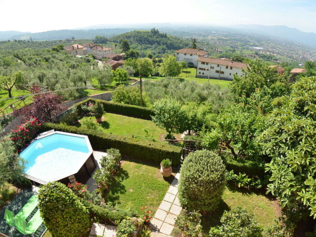 Alla Collina Del Sole – Maison Ciciana, piscine & jardin - Photo 11
