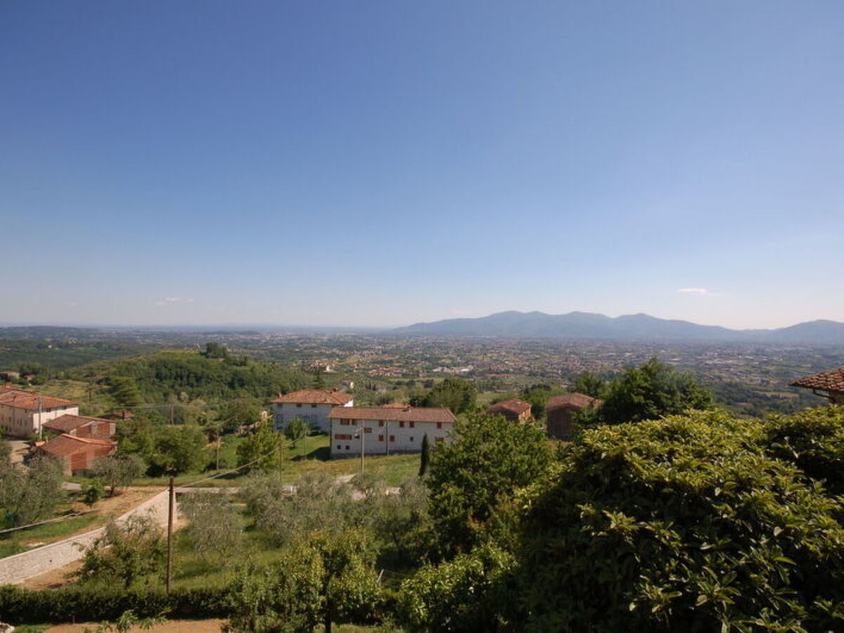 Alla Collina Del Sole – Maison Ciciana, piscine & jardin - Photo 13