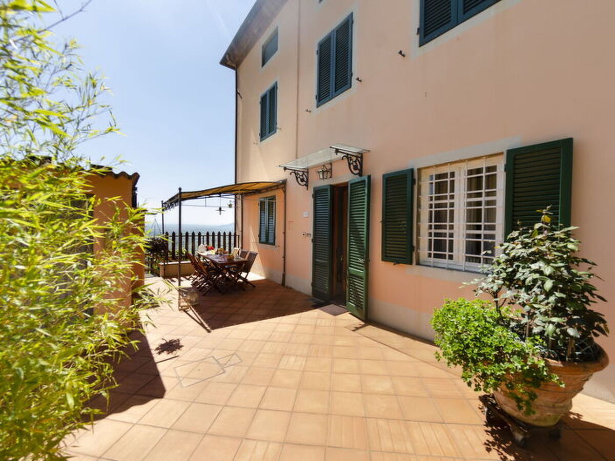 Alla Collina Del Sole – Maison Ciciana, piscine & jardin - Photo 14