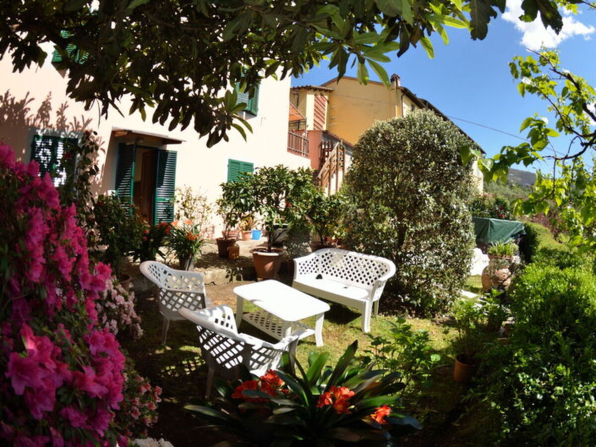 Alla Collina Del Sole – Maison Ciciana, piscine & jardin - Photo 18