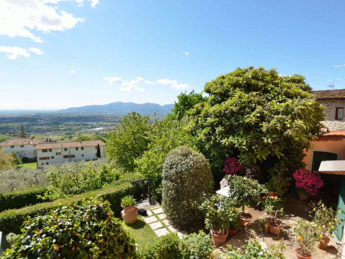 Alla Collina Del Sole – Maison Ciciana, piscine & jardin - Photo 25