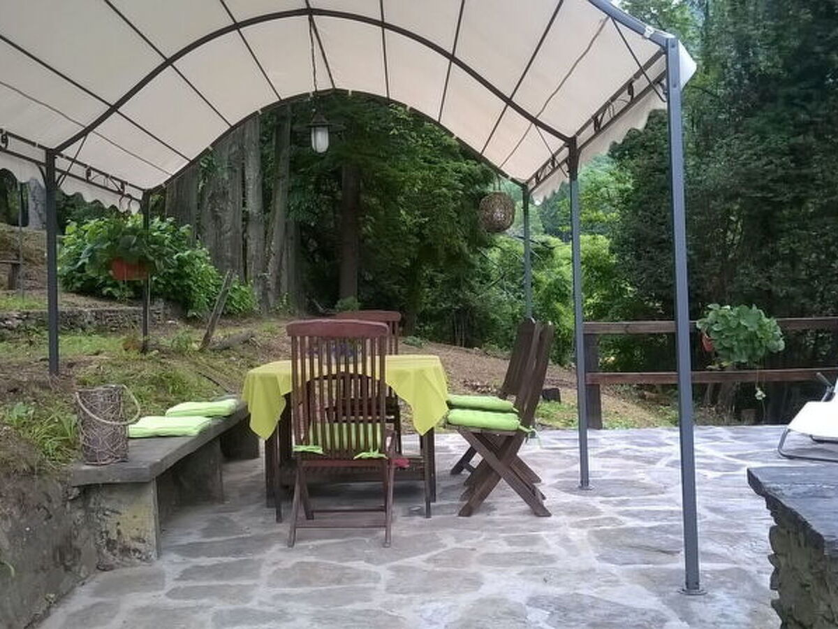 Maison Emilia à Stazzema, 3 chambres, piscine et grand jardin - Photo 9