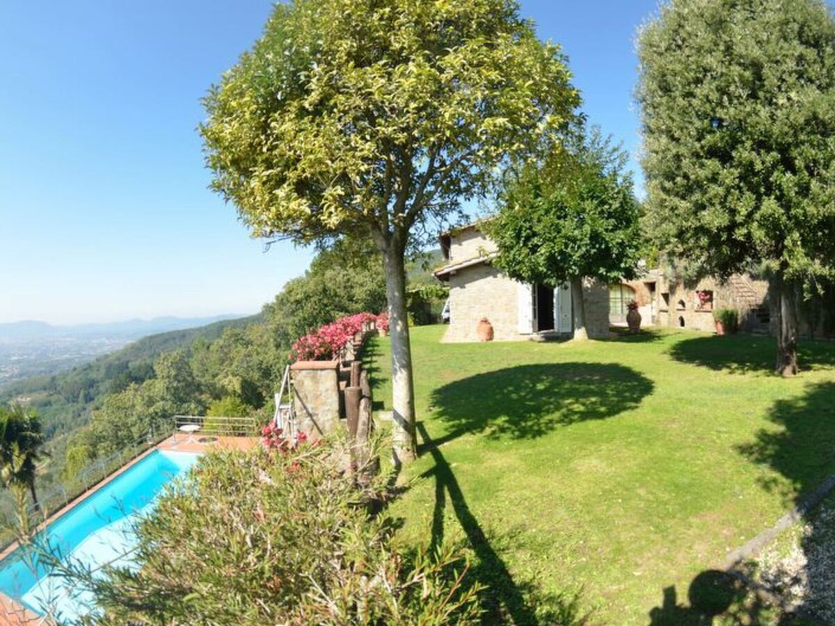 Podere Aida : maison 3 appartements avec piscine à Capannori - Photo 9