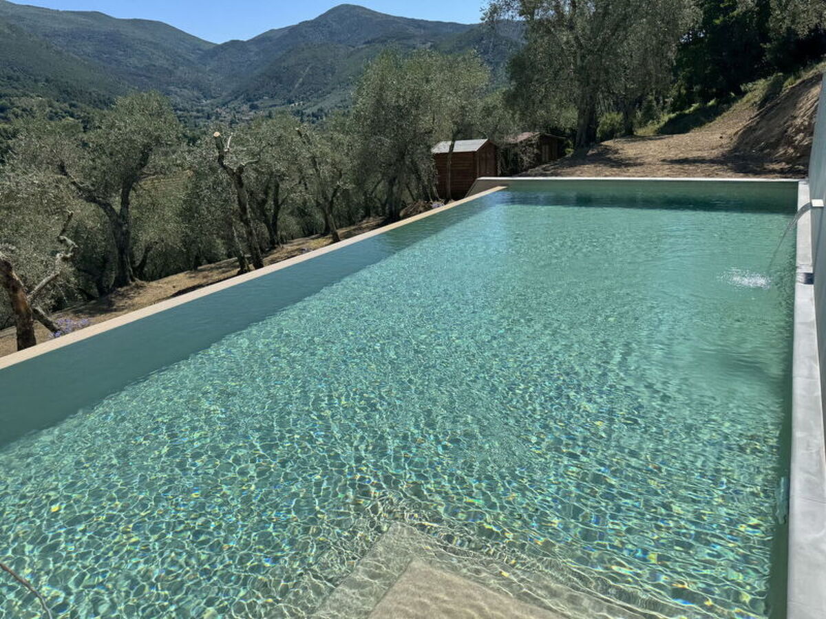 Casale Al Sasso, maison pierre avec piscine à Capannori - Photo 18