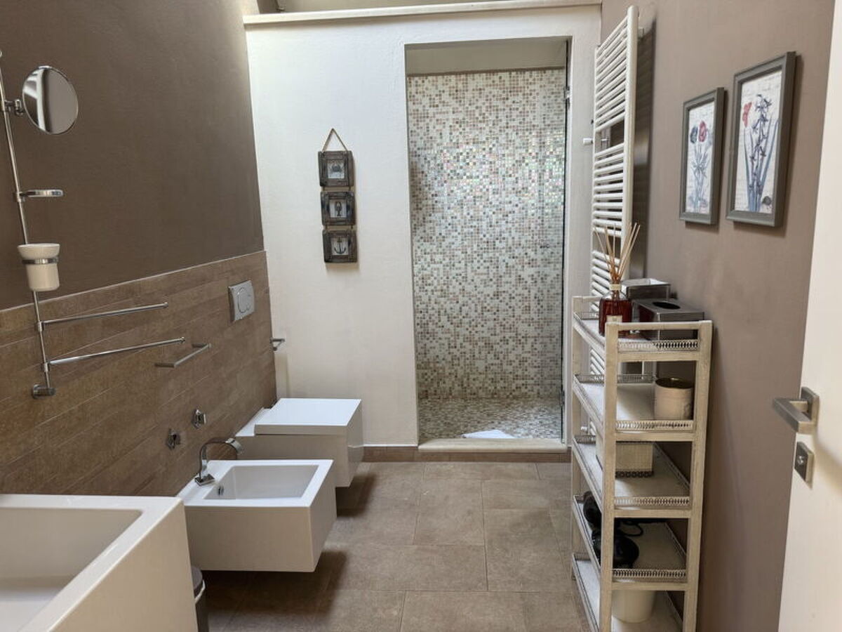 Casale Al Sasso, maison pierre avec piscine à Capannori - Photo 36
