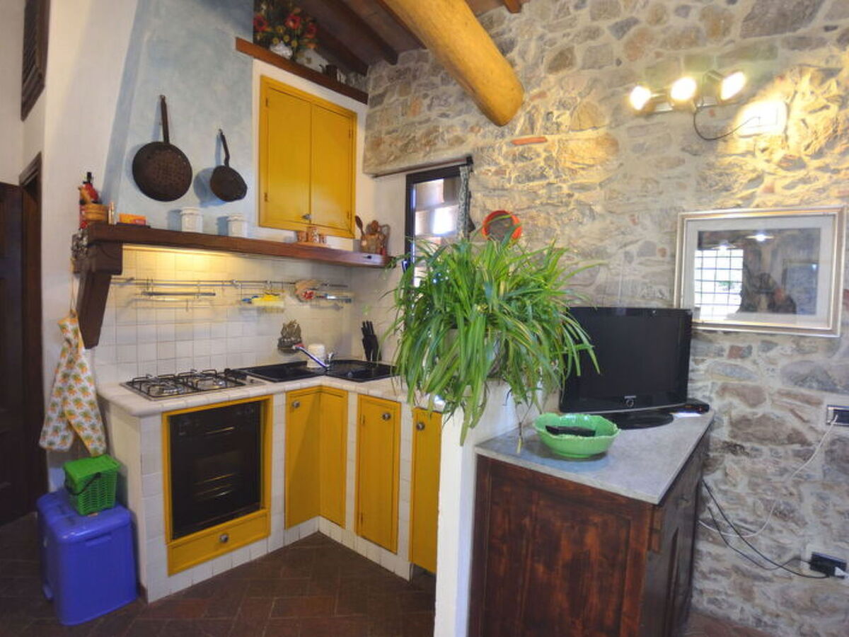 Il Nido – Maison en pierre, piscine privée, Colognora - Photo 25