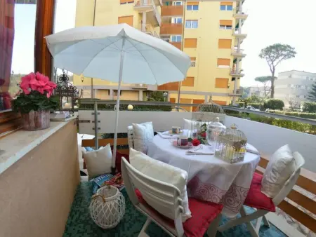 Carnevale, appartement 150 m de la plage à Viareggio : photo 4