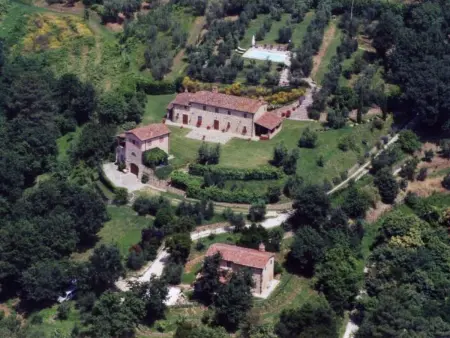 Maison en pierre Borgo a Buggiano, piscine & jardin
