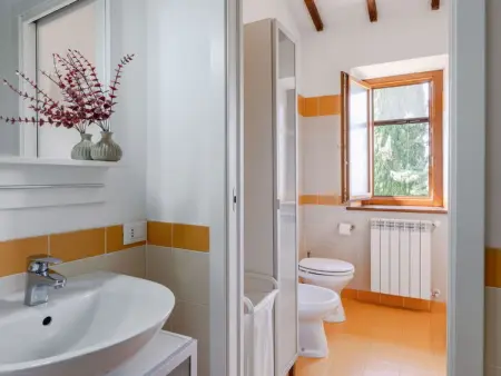 Villa Poggio Padule – 20 pers, 8 ch, piscine en Ombrie : photo 3