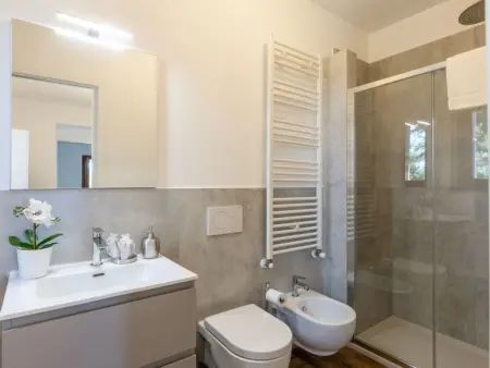 Villa Poggio Padule – 20 pers, 8 ch, piscine en Ombrie : photo 9