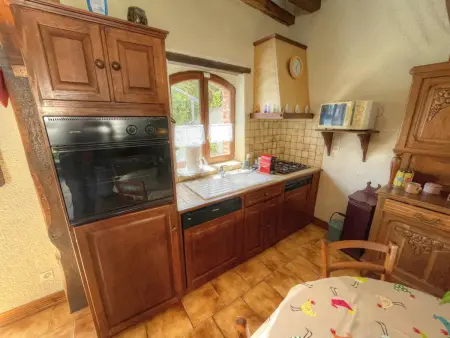 Gîte charme avec piscine couverte, 3000m² jardin privatif : photo 17