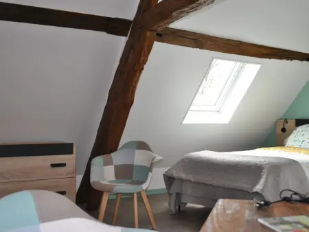 Gîte charme avec piscine couverte, 3000m² jardin privatif : photo 24