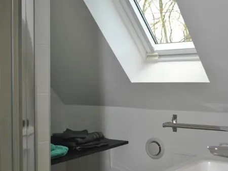 Gîte charme avec piscine couverte, 3000m² jardin privatif : photo 27