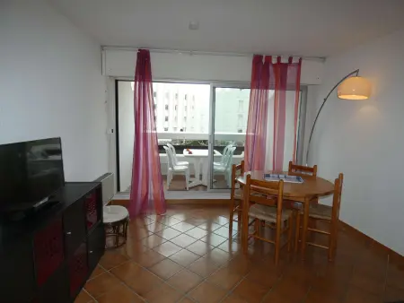 Studio cabine 4 pers avec loggia sud à 80m de la plage : photo 5