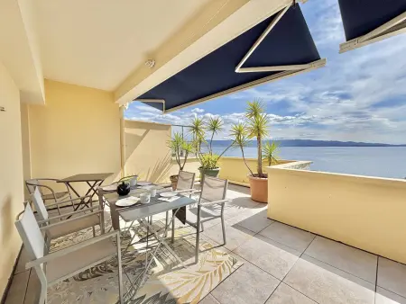 Location appartement à Ajaccio, Appartement climatisé, vue mer - 4 pers.