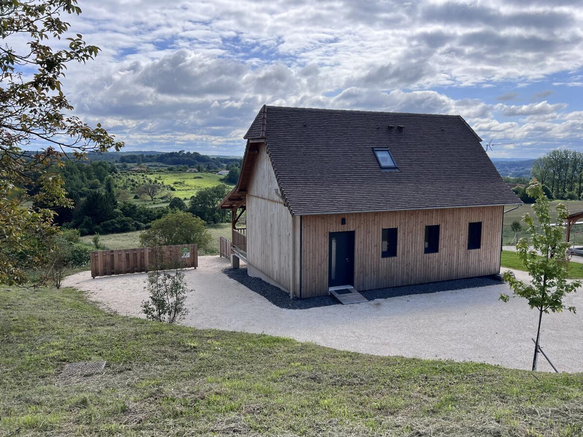 Maison plain-pied bois, piscine partagée - Périgord Vert - Photo 1