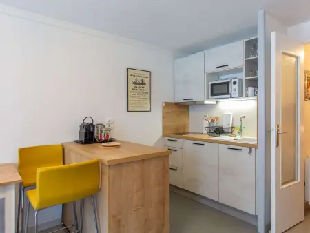 Studio 6 pers. centre Barèges, parking et casier ski : photo 3
