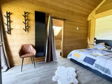 Chalet 14 pers. vue Monts du Cantal – Spa & loisirs - Photo 11