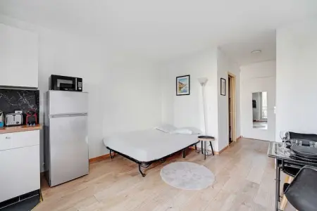 Location appartement à Courbevoie, Charmant Studio 2P - Courbevoie