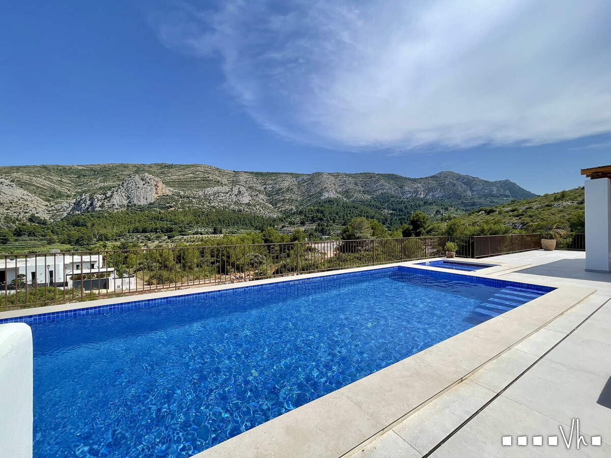 Villa La Oksana - Piscine privée & vue montagne - Photo 7