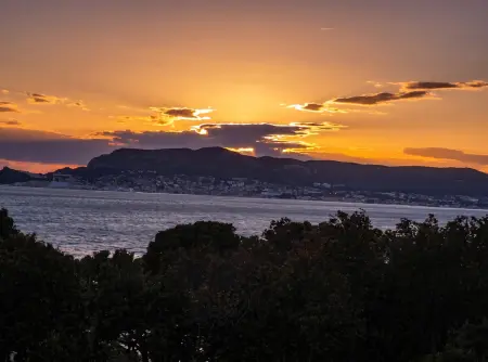 Studio avec balcon et piscine à Saint-Cyr-sur-Mer, 4 personnes : photo 6