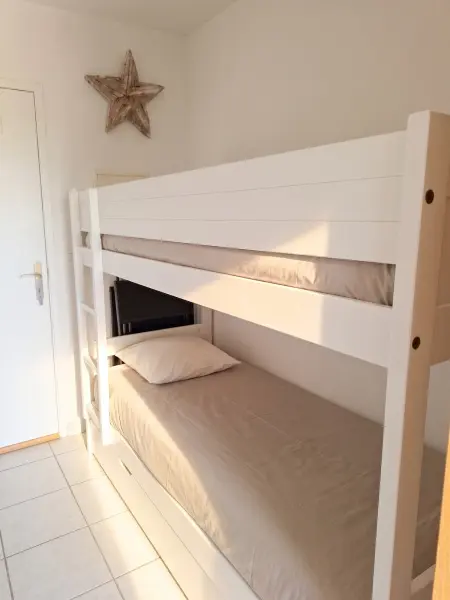 Studio avec balcon et piscine à Saint-Cyr-sur-Mer, 4 personnes : photo 8