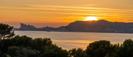 Studio avec balcon et piscine à Saint-Cyr-sur-Mer, 4 personnes : photo 11
