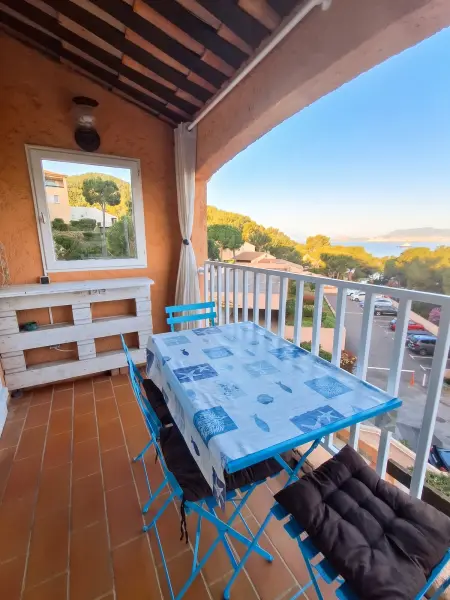 Studio avec balcon et piscine à Saint-Cyr-sur-Mer, 4 personnes : photo 17