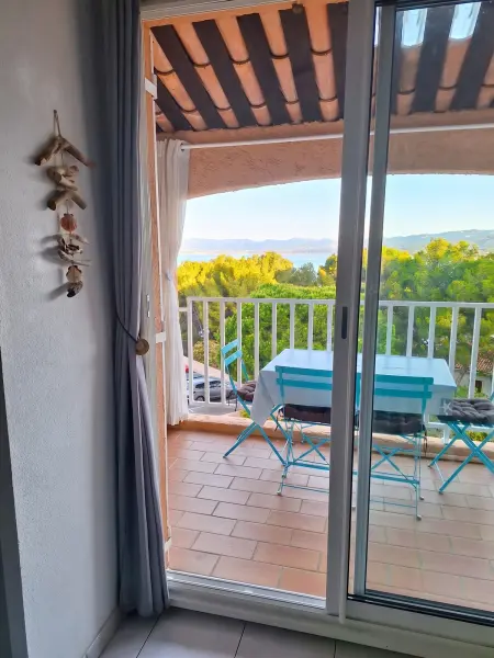 Studio avec balcon et piscine à Saint-Cyr-sur-Mer, 4 personnes : photo 24