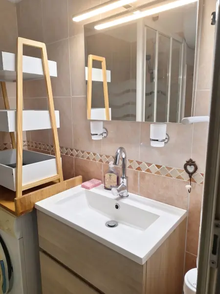 Studio avec balcon et piscine à Saint-Cyr-sur-Mer, 4 personnes : photo 27