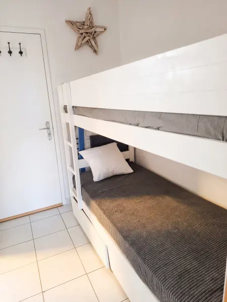 Studio avec balcon et piscine à Saint-Cyr-sur-Mer, 4 personnes : photo 28