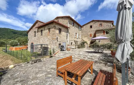 Maison en pierre avec piscine privée à Cavriglia : photo 15