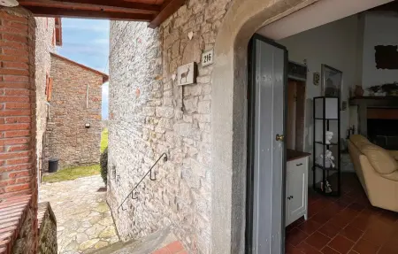 Maison en pierre avec piscine privée à Cavriglia : photo 17