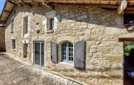 Ancien presbytère en pierre à Cellefrouin, 6 pers. : photo 9